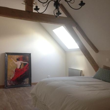 Kasaloc Apartment Maintenon Bagian luar foto
