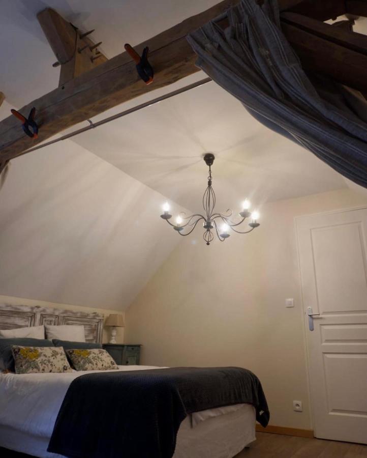 Kasaloc Apartment Maintenon Bagian luar foto
