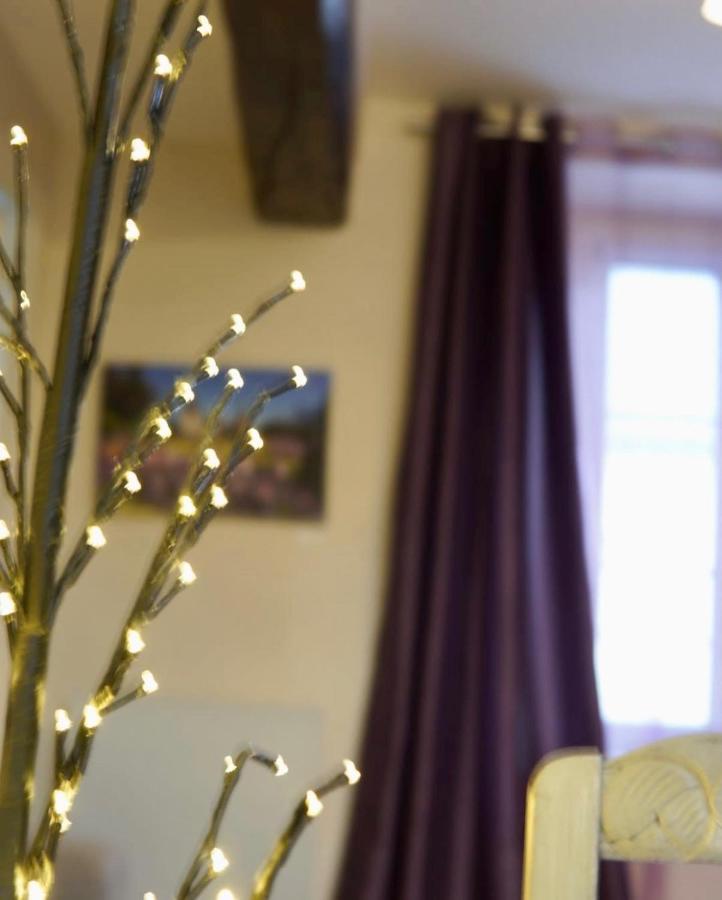 Kasaloc Apartment Maintenon Bagian luar foto