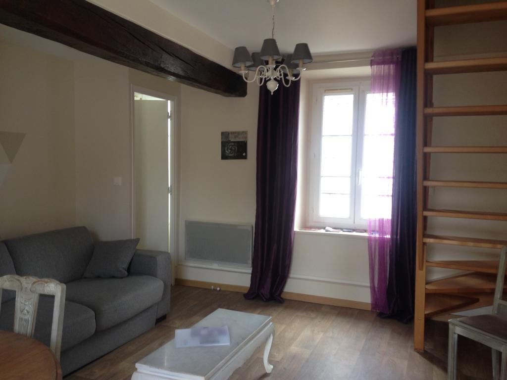 Kasaloc Apartment Maintenon Bagian luar foto