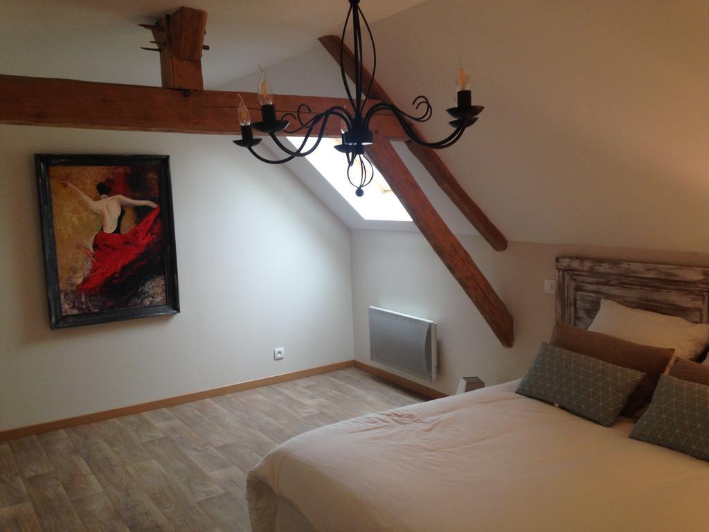 Kasaloc Apartment Maintenon Bagian luar foto