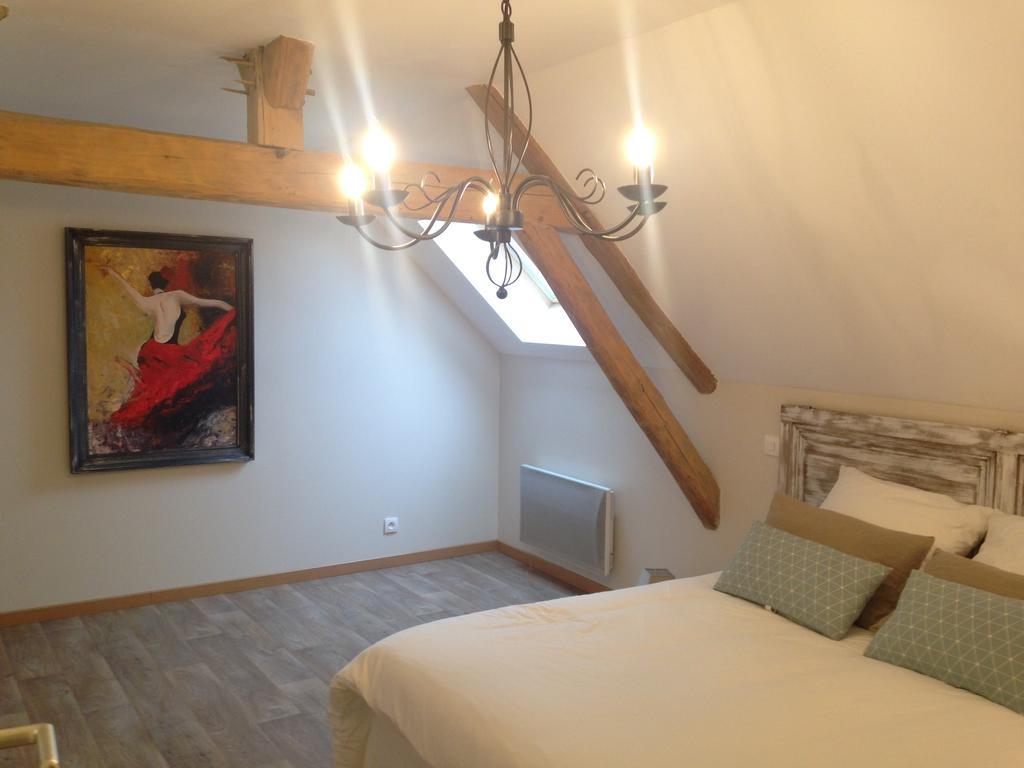 Kasaloc Apartment Maintenon Bagian luar foto