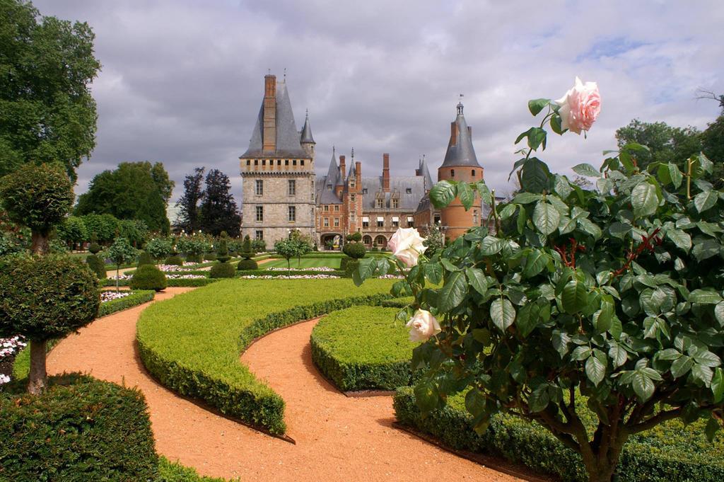 Kasaloc Apartment Maintenon Bagian luar foto