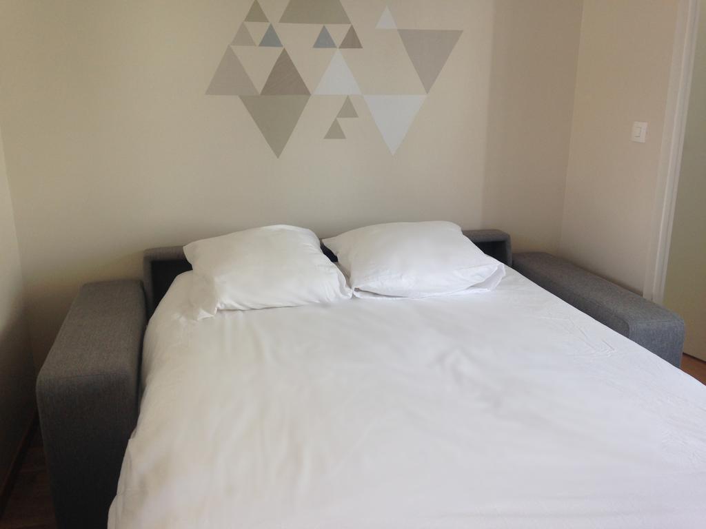 Kasaloc Apartment Maintenon Bagian luar foto