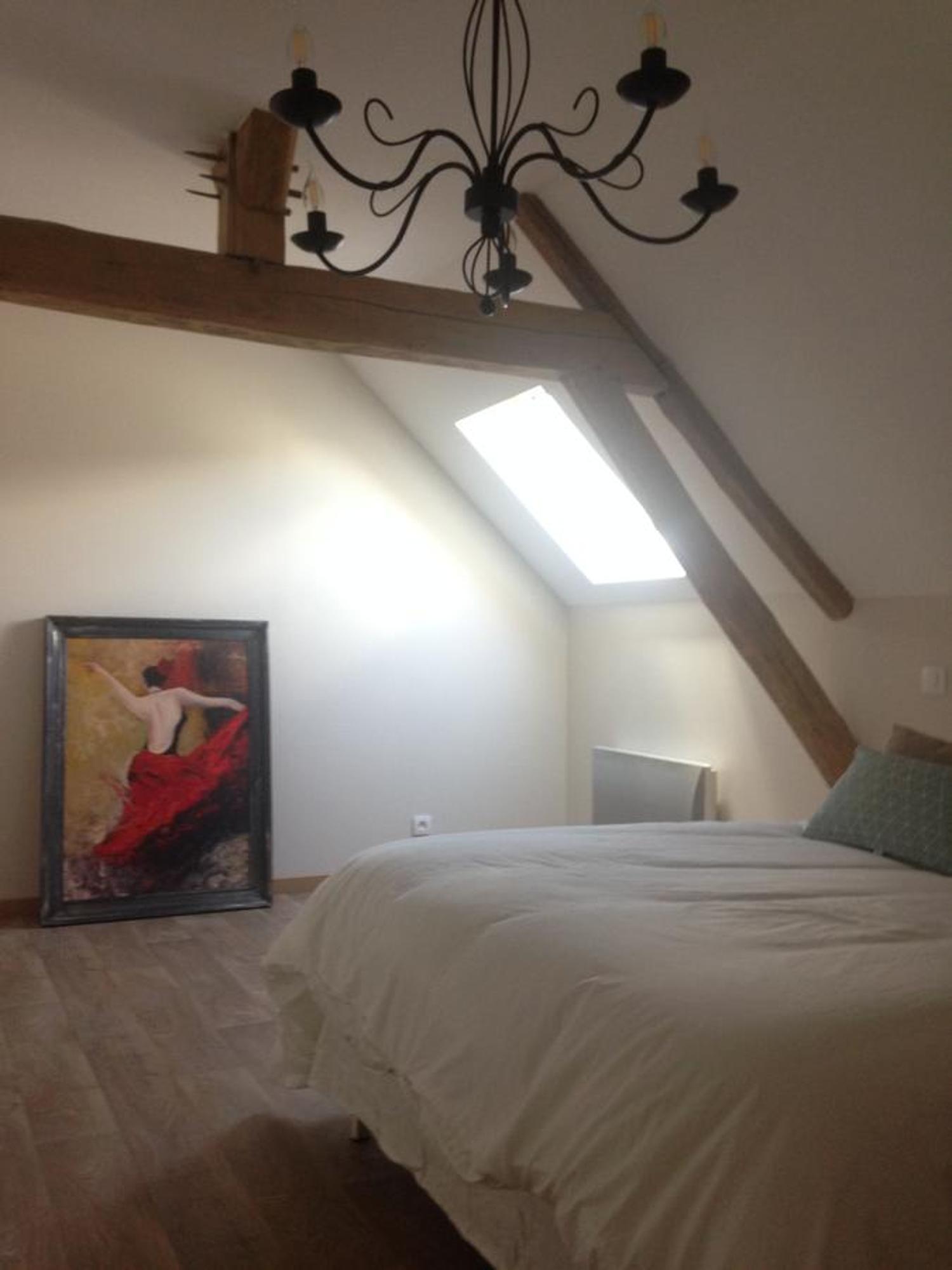 Kasaloc Apartment Maintenon Bagian luar foto