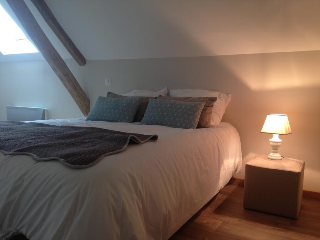 Kasaloc Apartment Maintenon Bagian luar foto