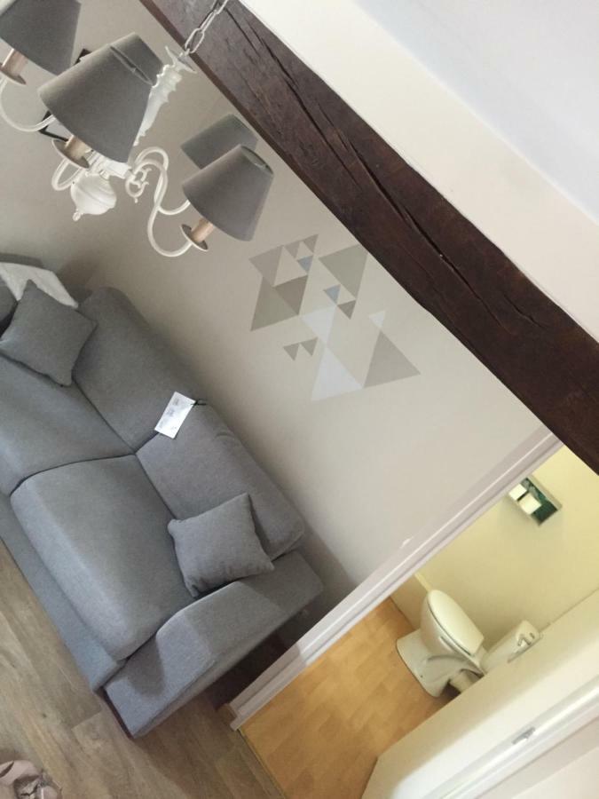 Kasaloc Apartment Maintenon Bagian luar foto