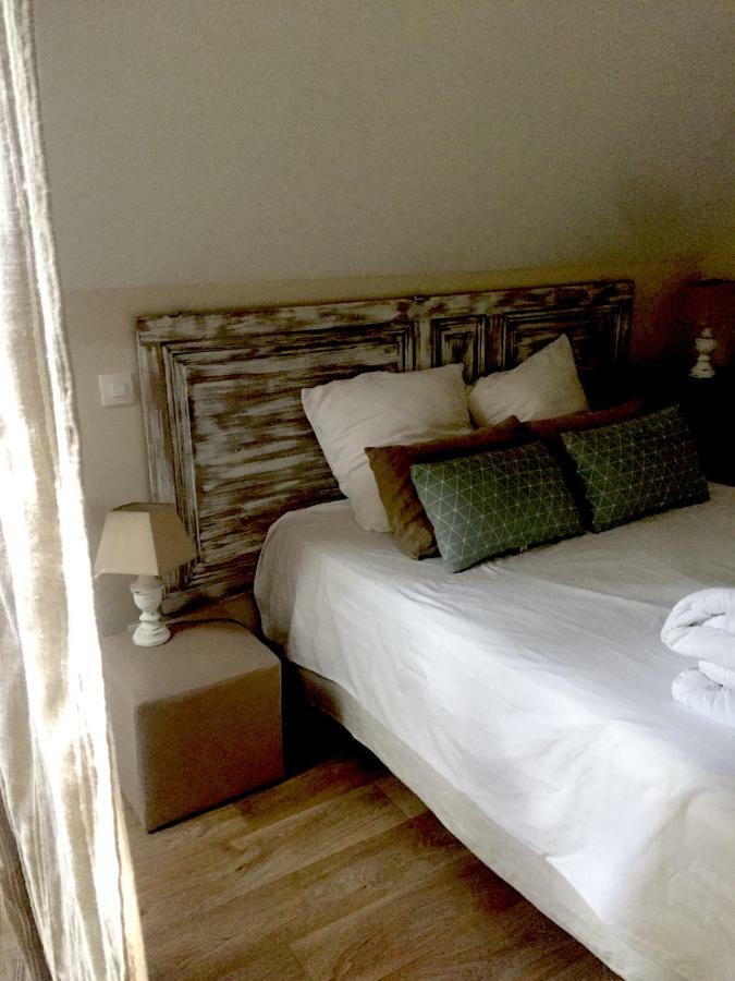 Kasaloc Apartment Maintenon Bagian luar foto